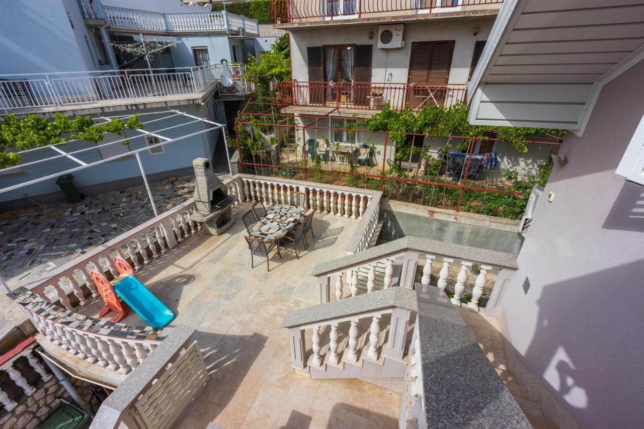 Apartments Mirela Crikvenica Exterior foto